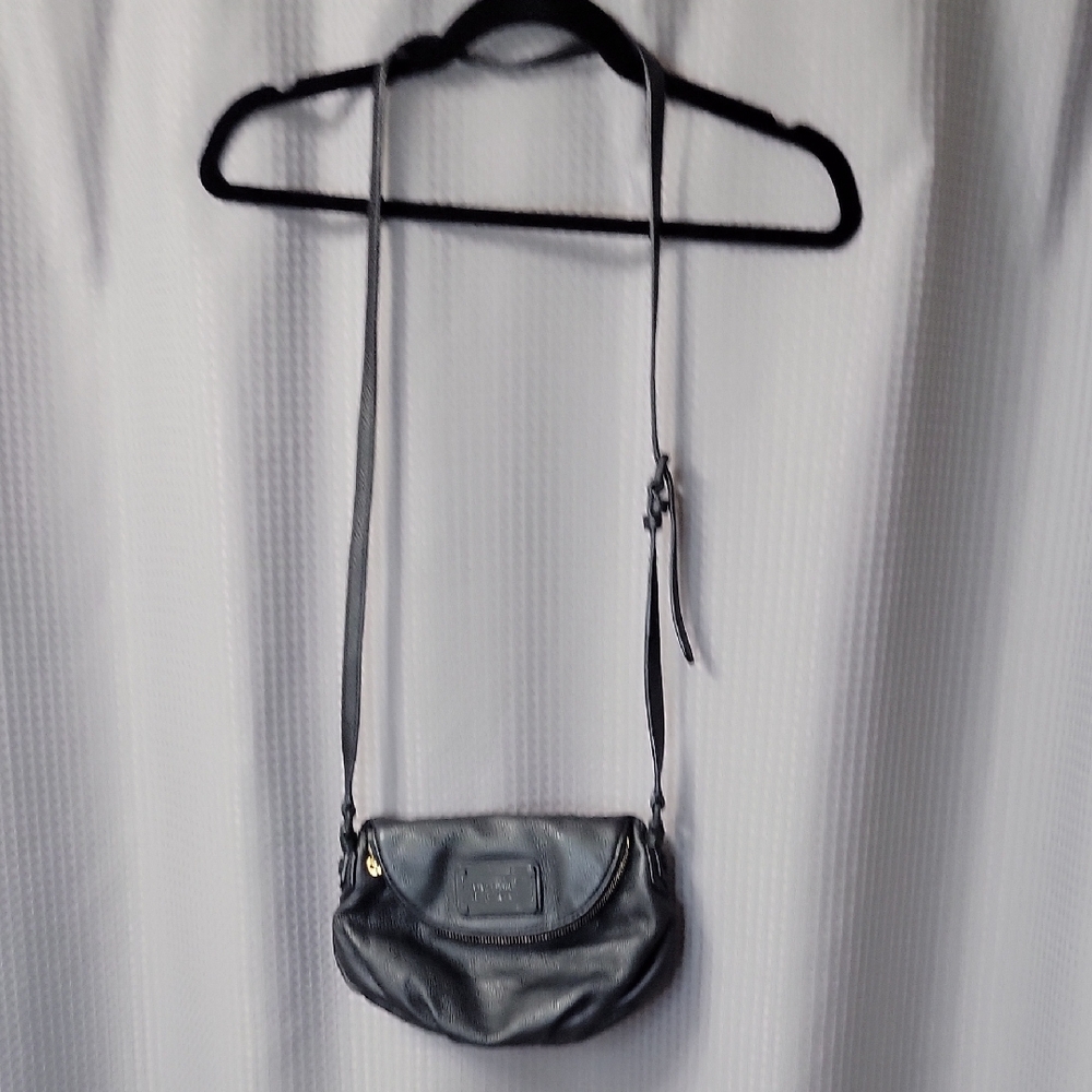 Small Marc Jacobs Black Leather Satchel Cross Body Purse